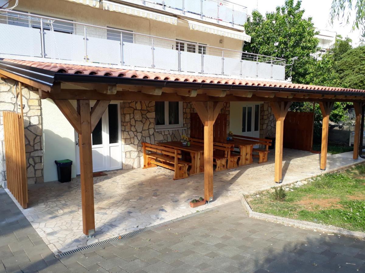 Apartments Roko Кострена Экстерьер фото